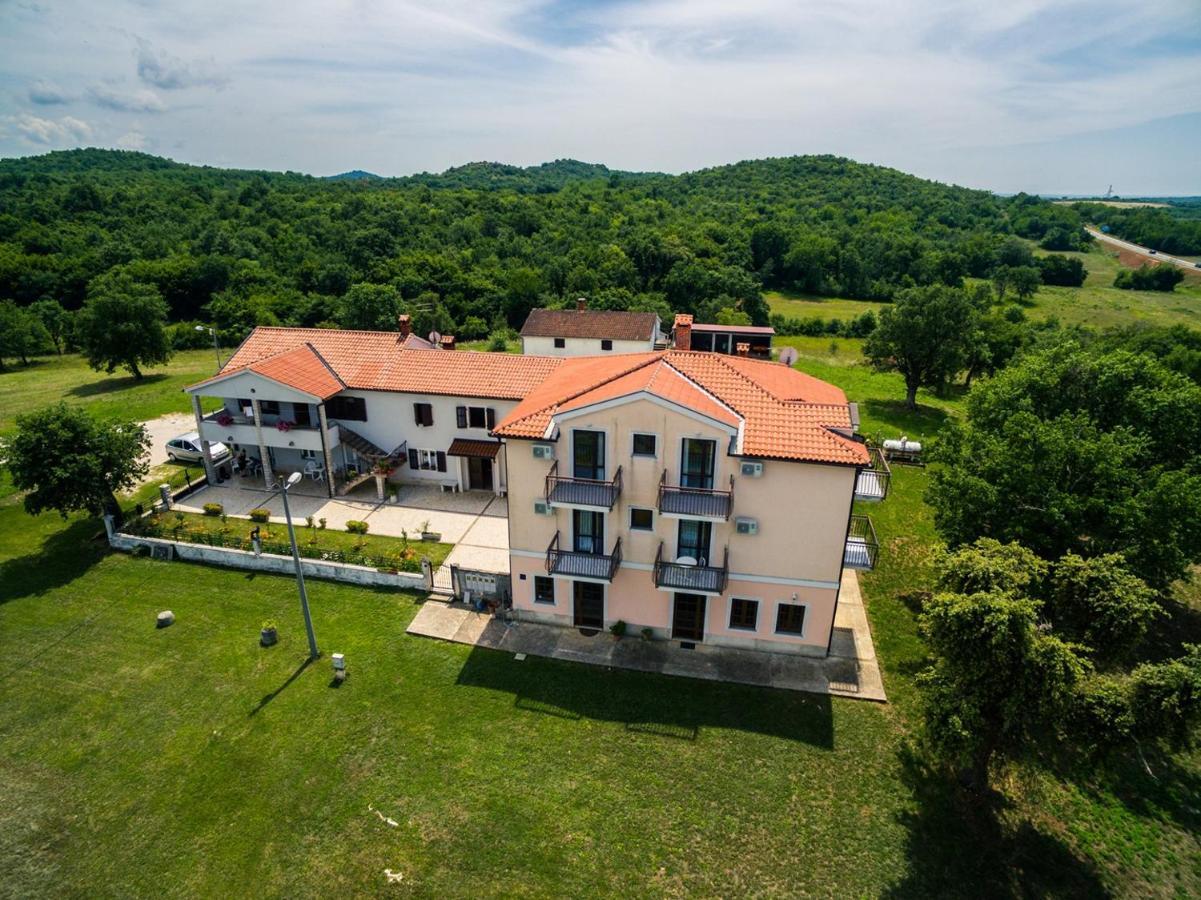 Lovely House Lindi In 포레치 외부 사진